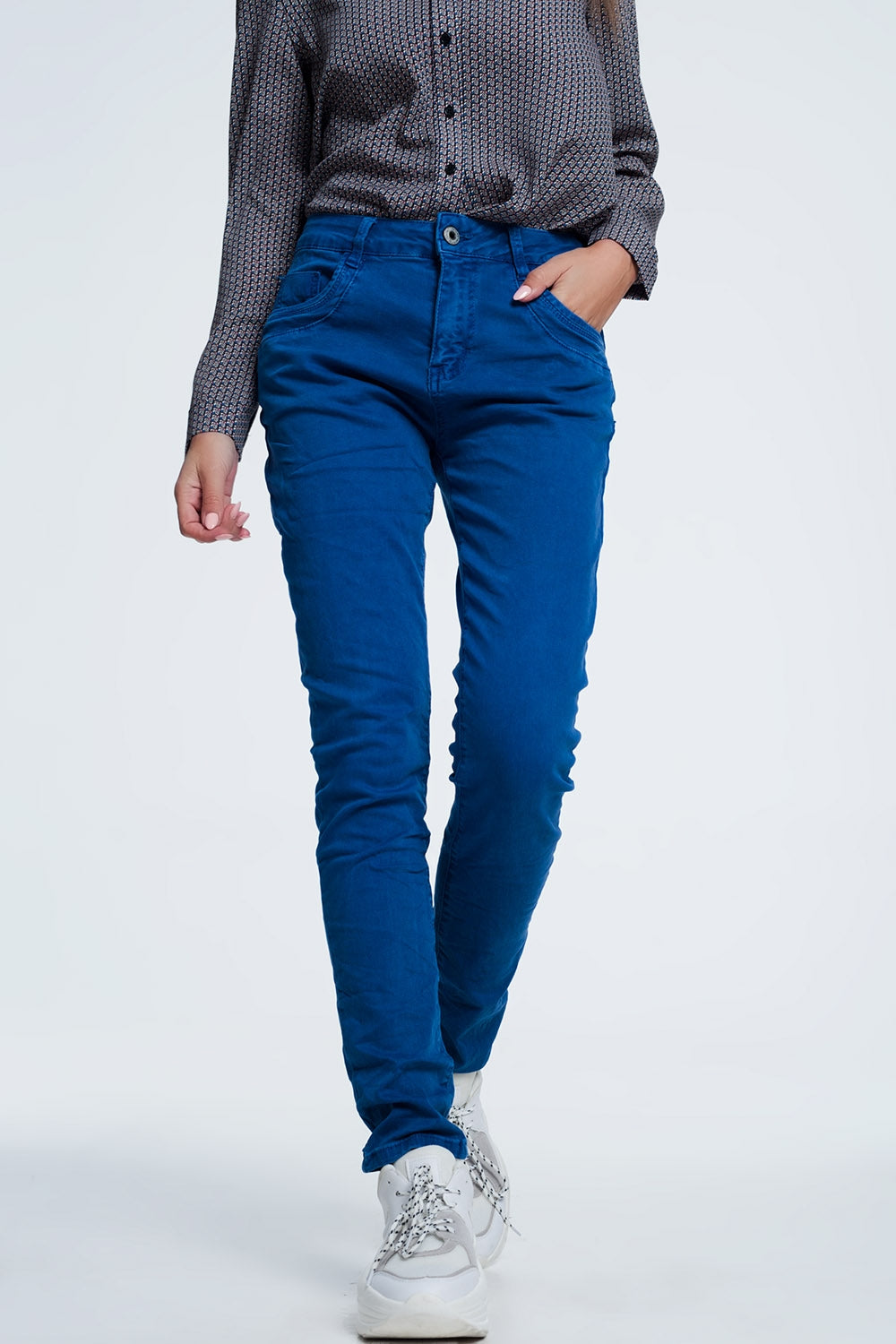 Drop crotch skinny jean in blue - Coloured Jeans