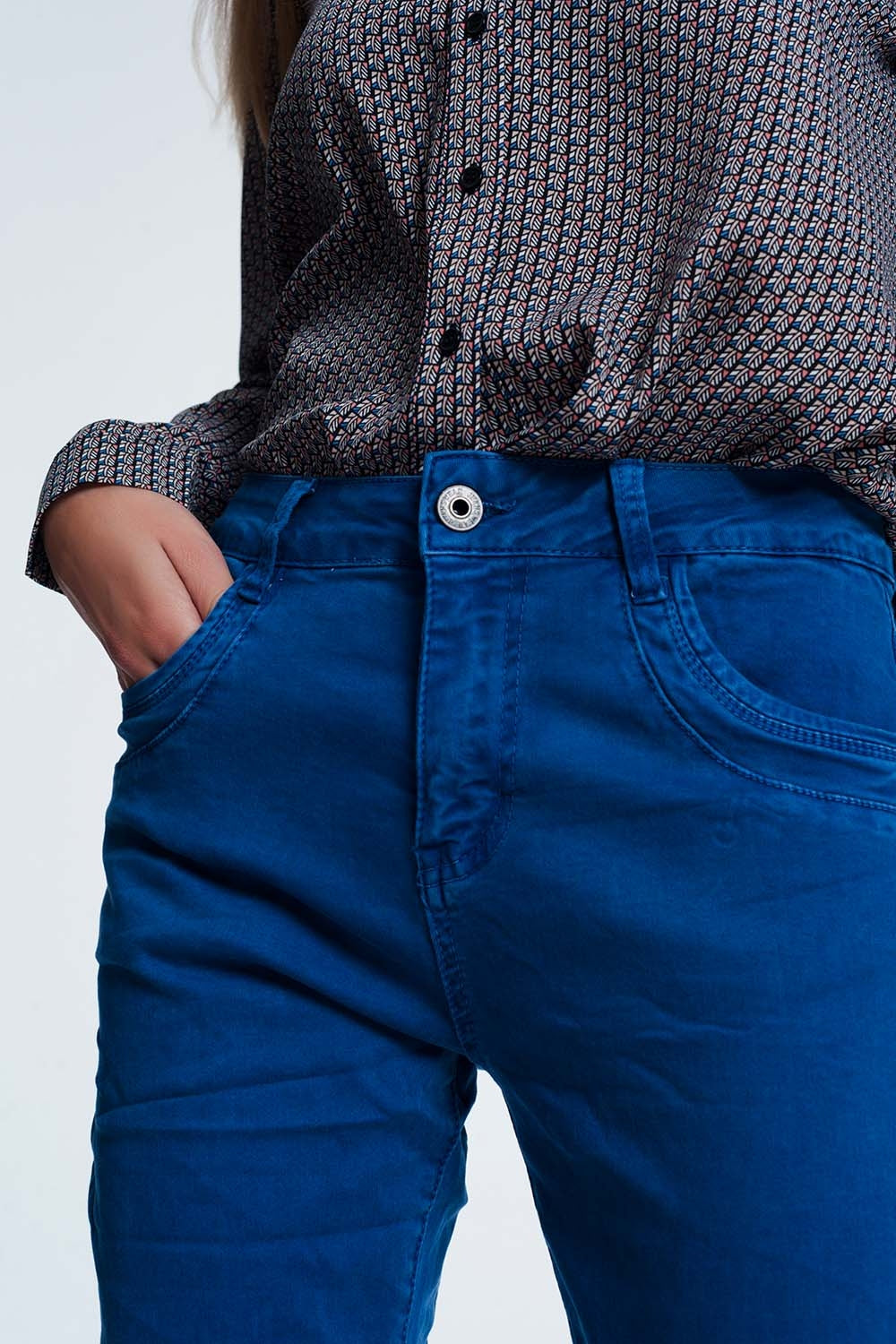 Drop crotch skinny jean in blue - Coloured Jeans