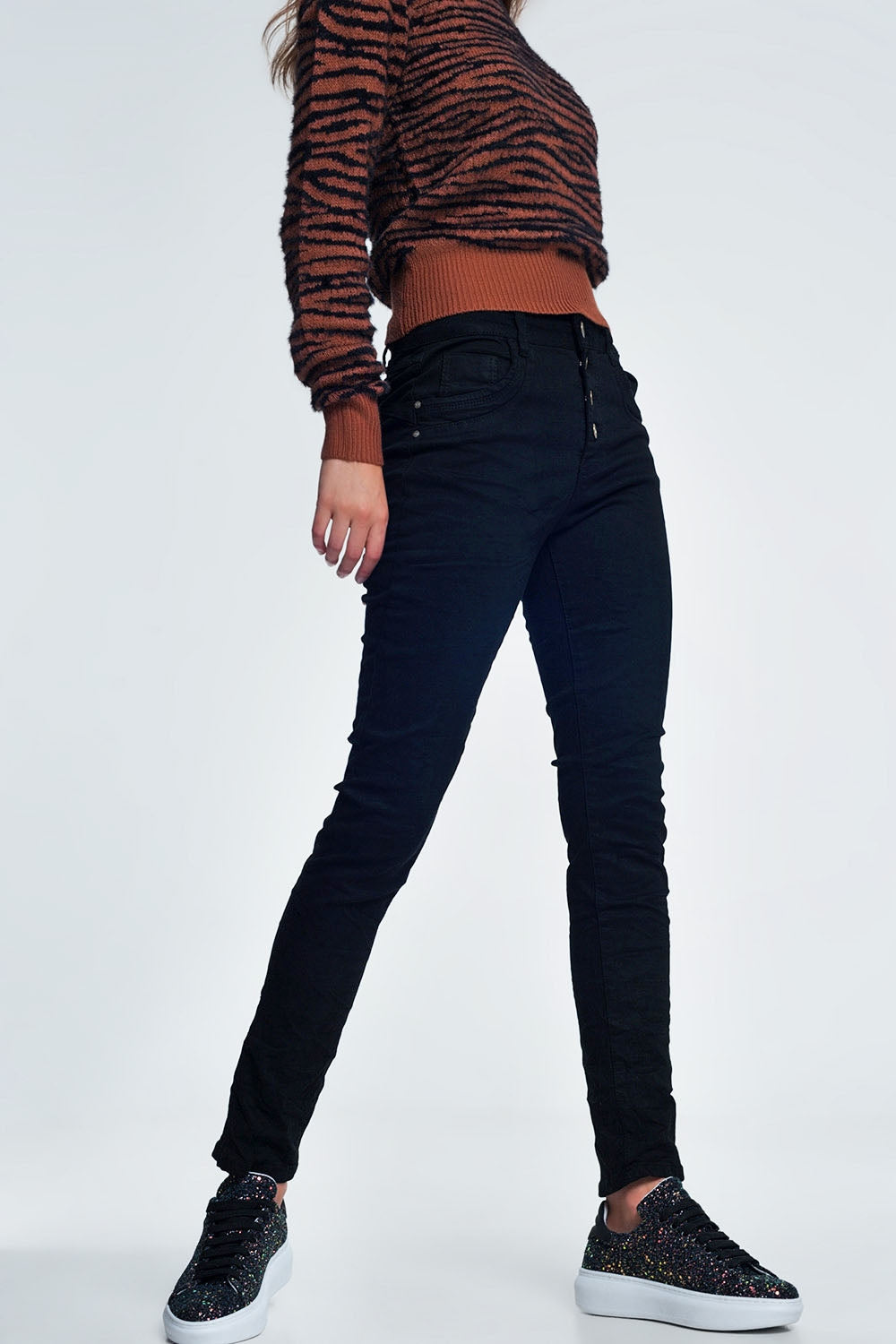 Black jeans with button closure - Coloured Jeans