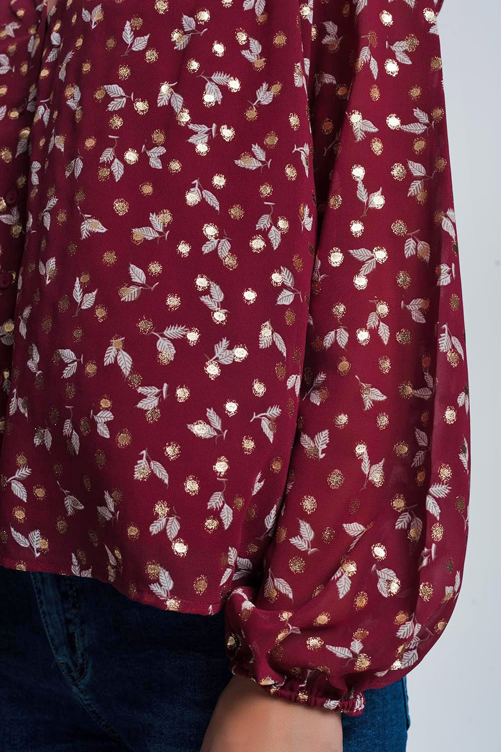 Chemise marron à imprimé et volants aux épaules