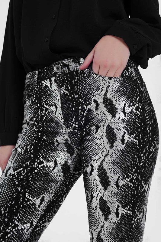Black skinny shiny printed pants - Coloured Jeans