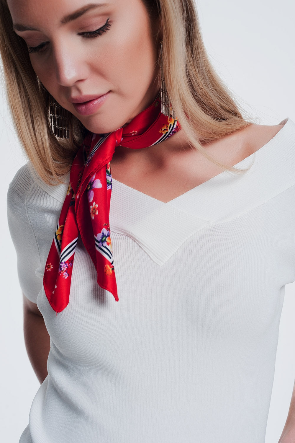 jumper with v neck in cream