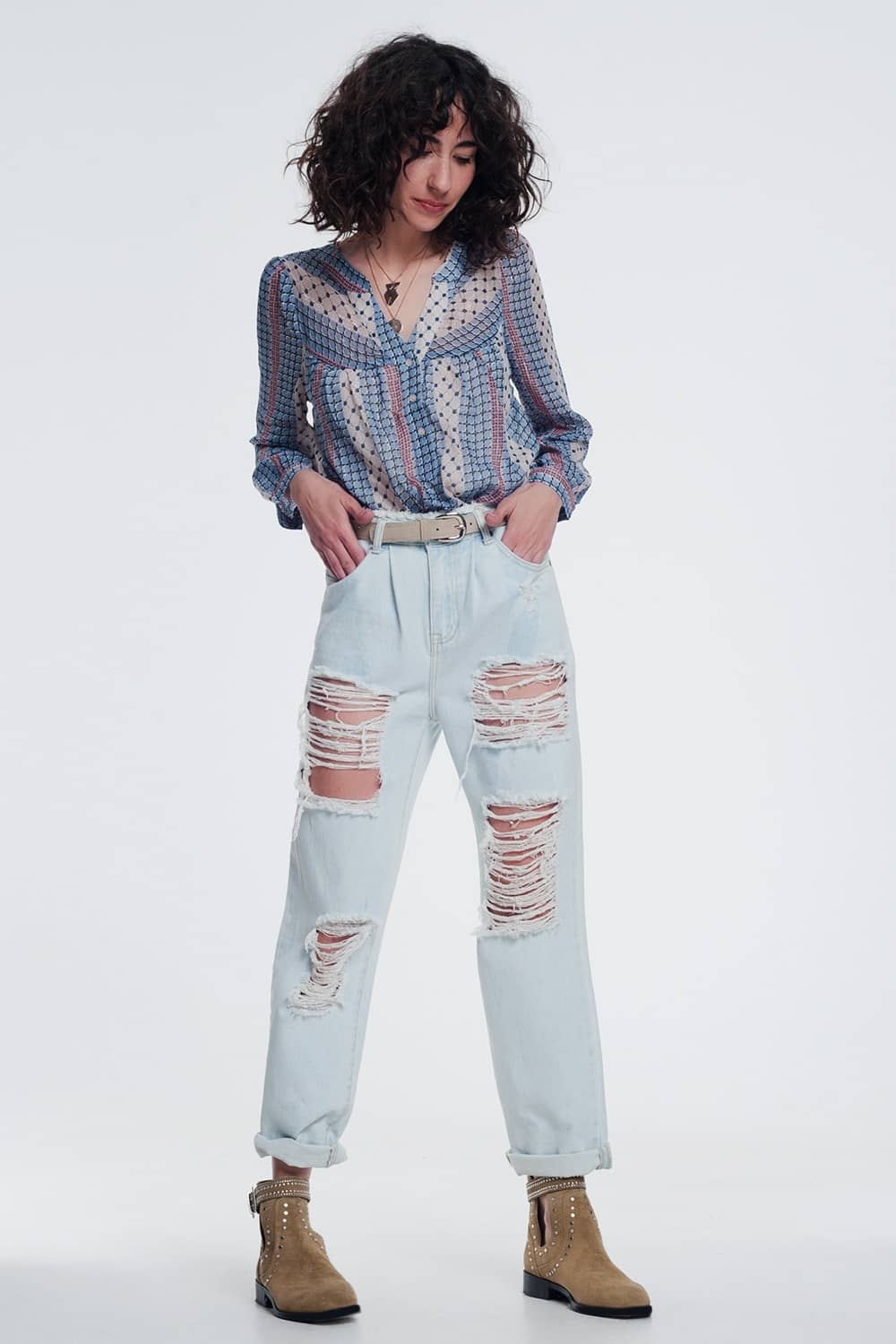 ripped boyfriend jeans in light blue - Denim