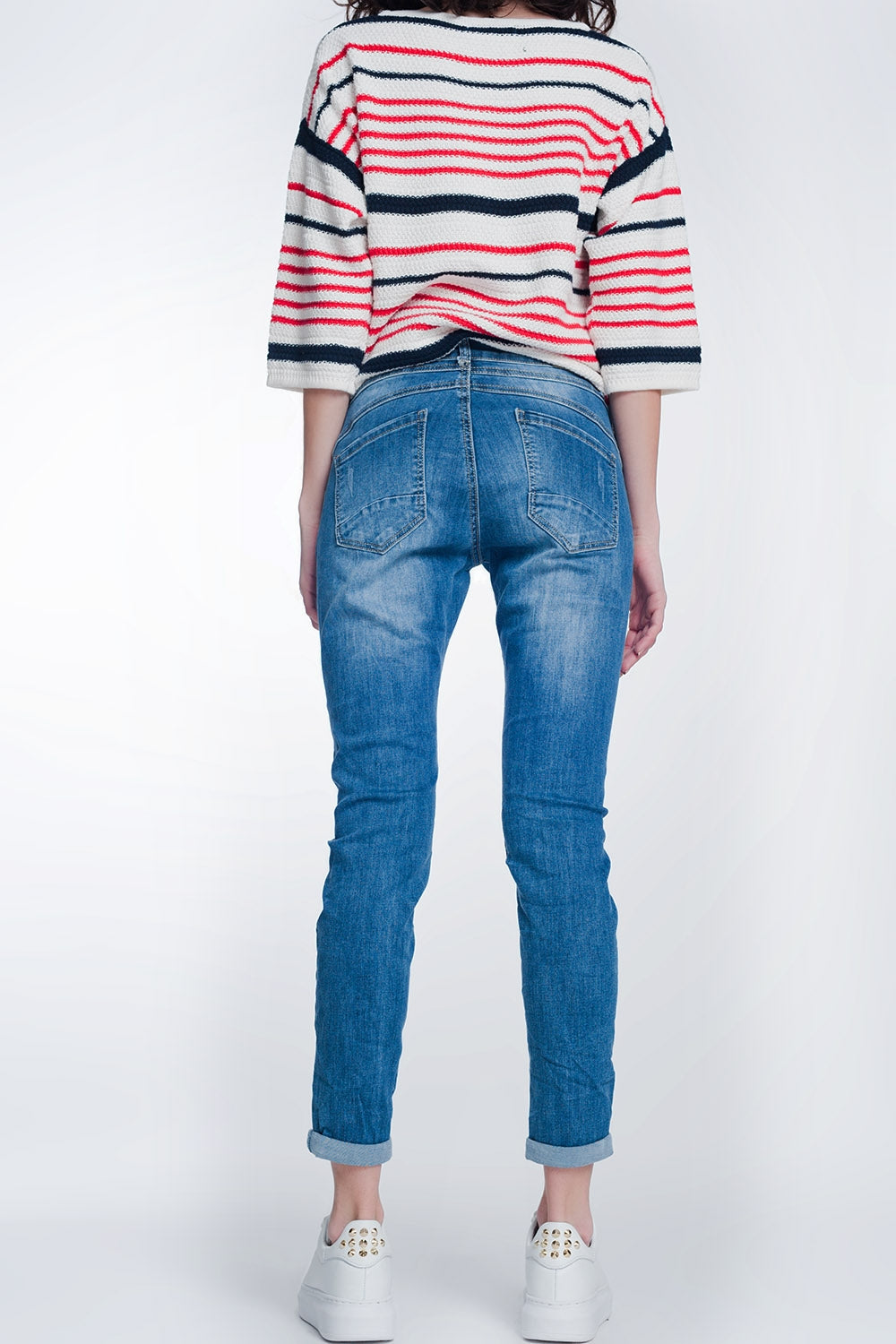 Boyfriend cut jeans with buttons in mid blue wash - Denim
