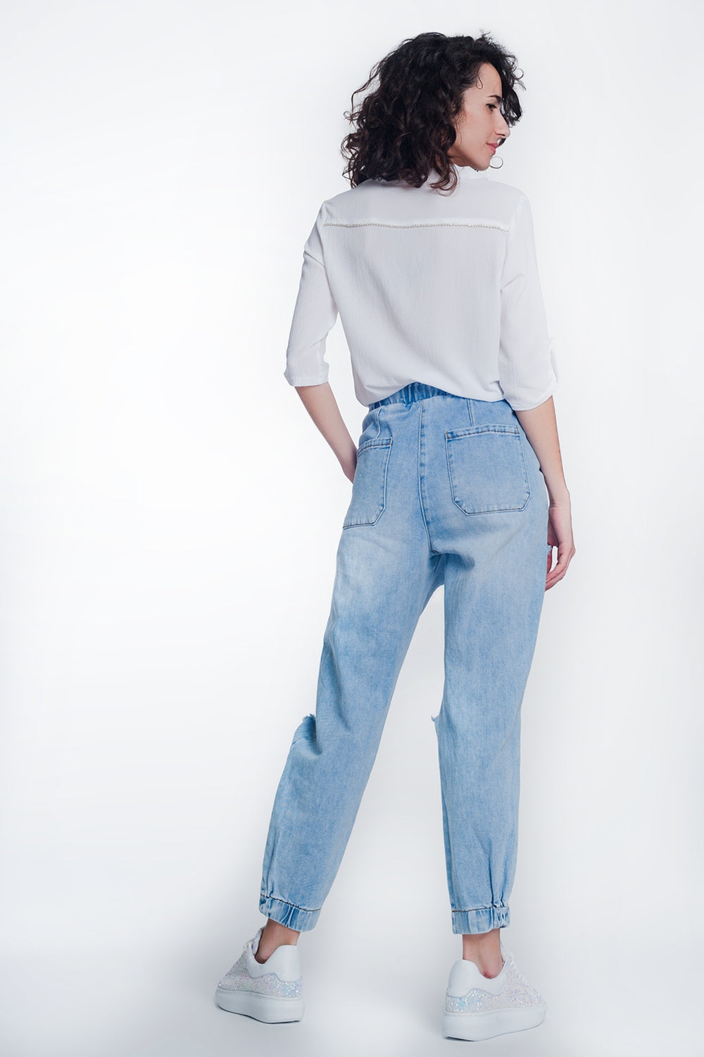 Heavily ripped boyfriend jeans in light denim - Denim