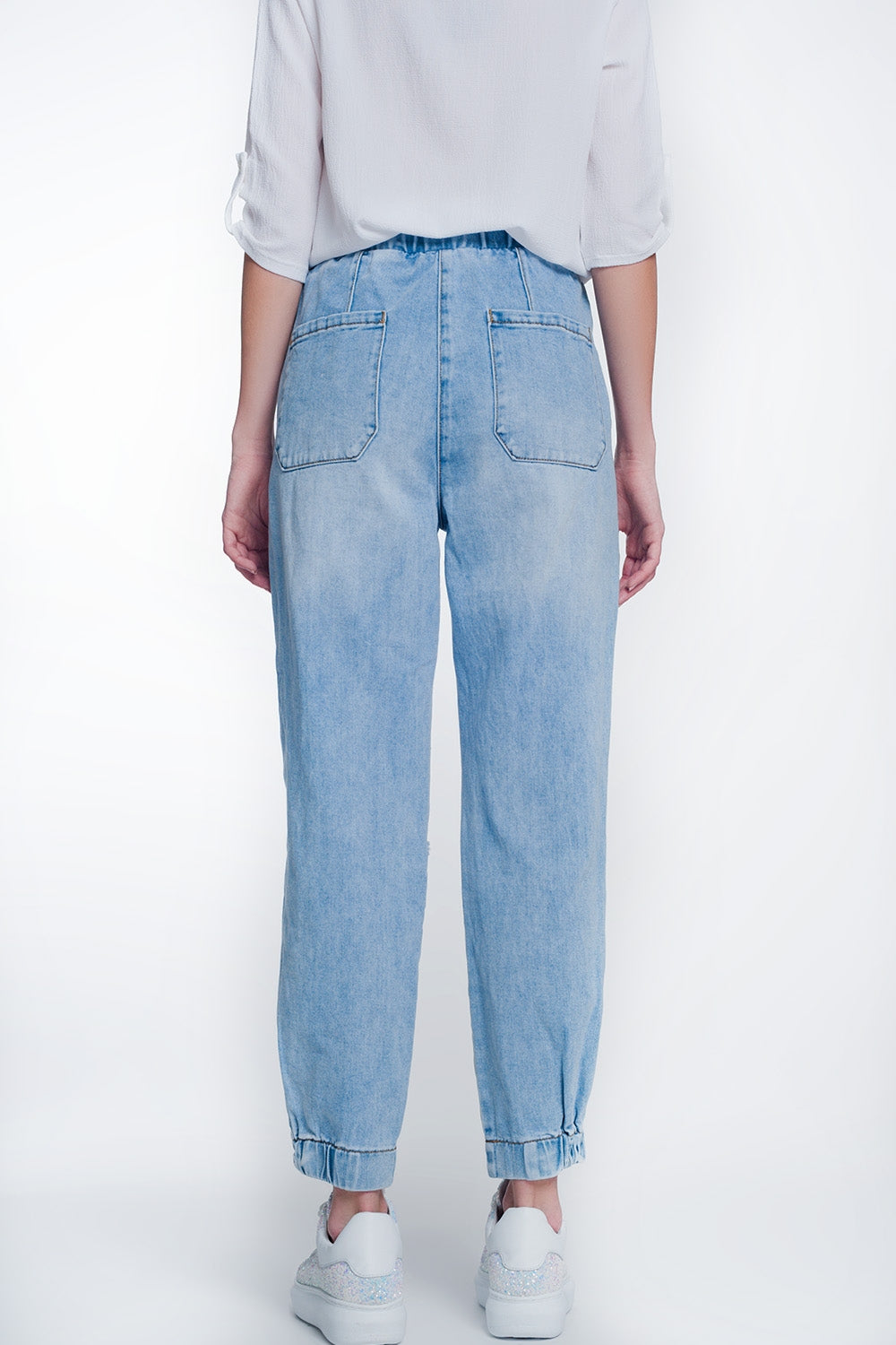 Heavily ripped boyfriend jeans in light denim - Denim