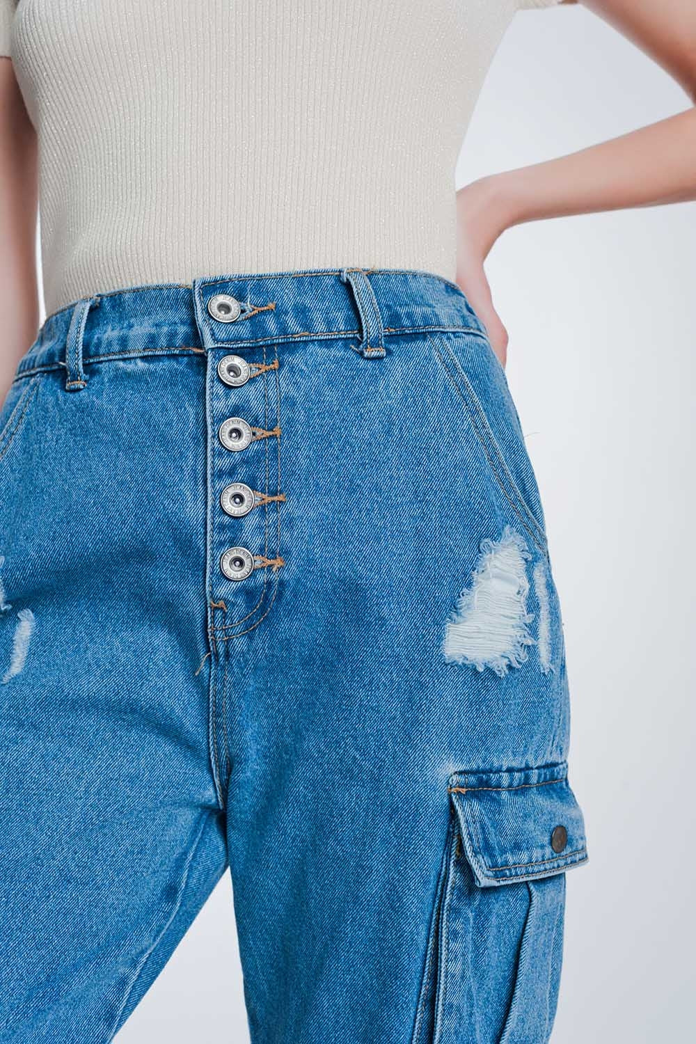 Jeans droits en denim clair déchiré avec poches latérales
