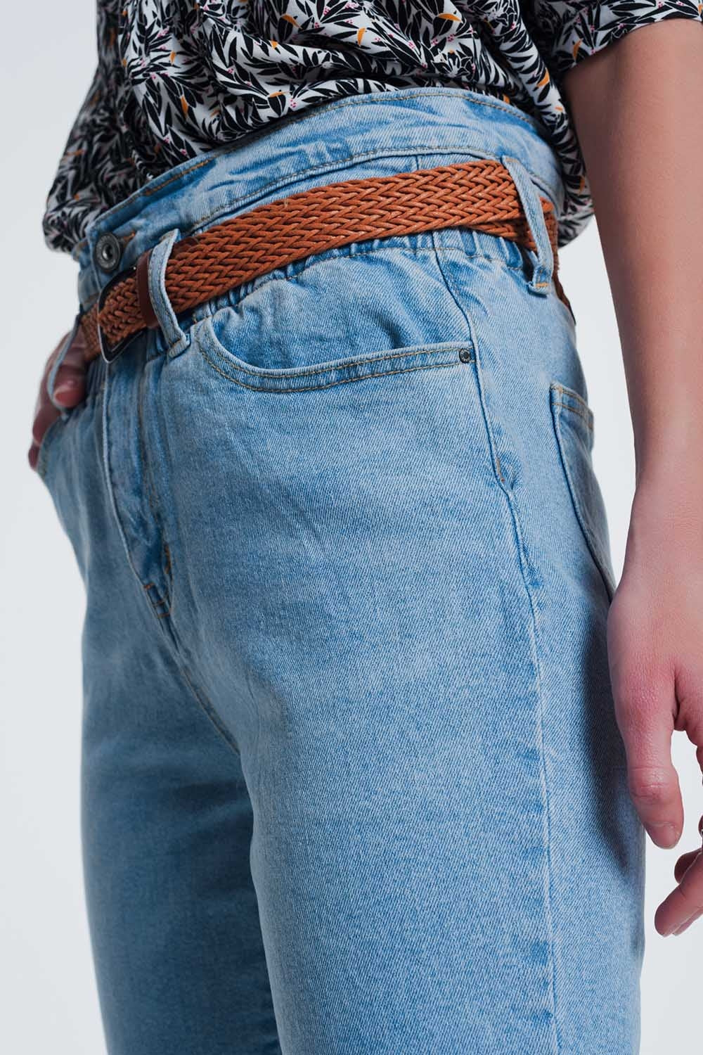 high waist mom jeans with belt in light denim - Denim
