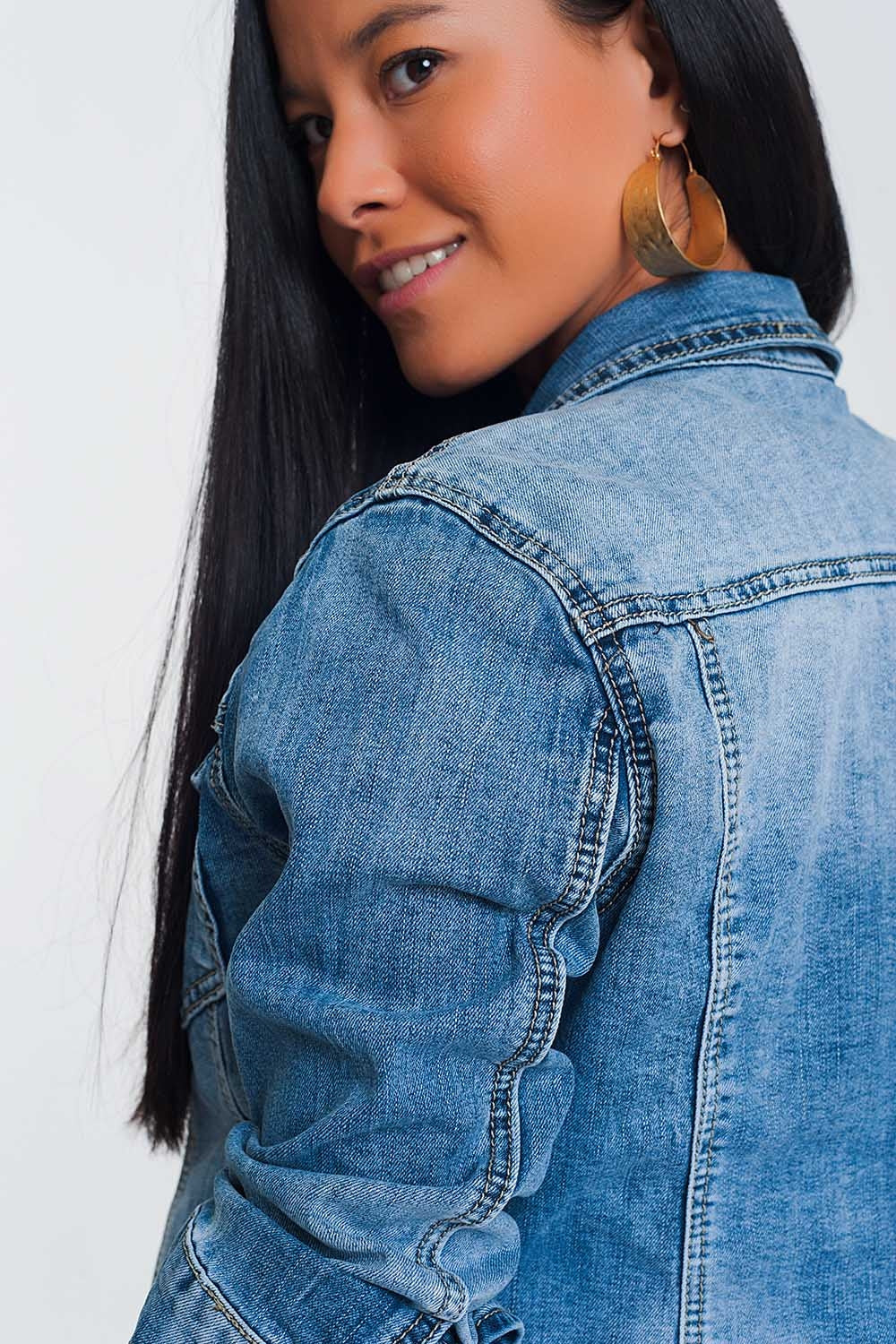 Cropped denim jacket in light blue wash