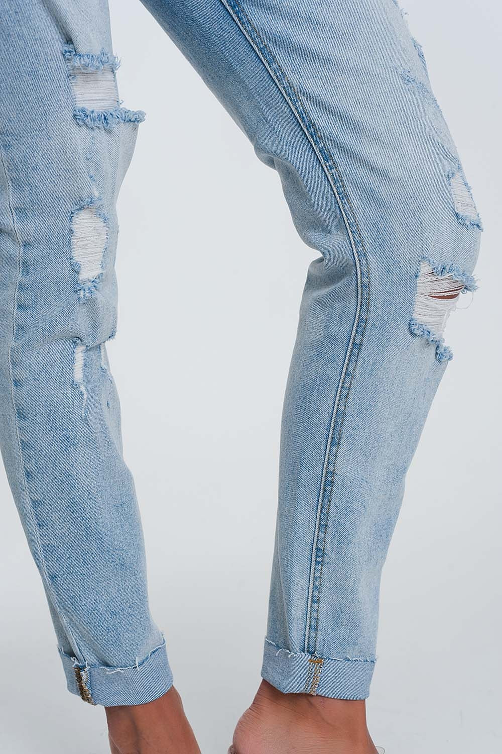 Ripped boyfriend jeans in light denim