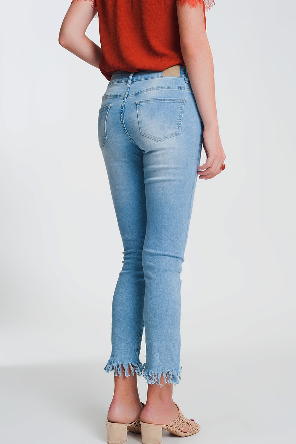 Skinny jeans in light denim With Frayed Hem