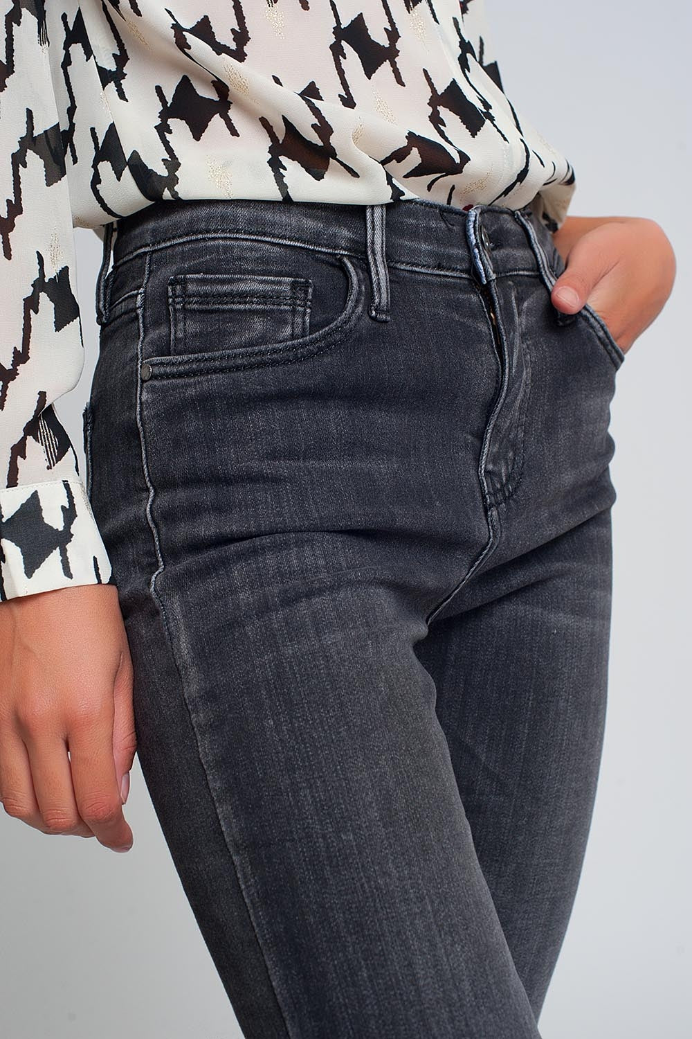 High rise skinny jeans in washed black