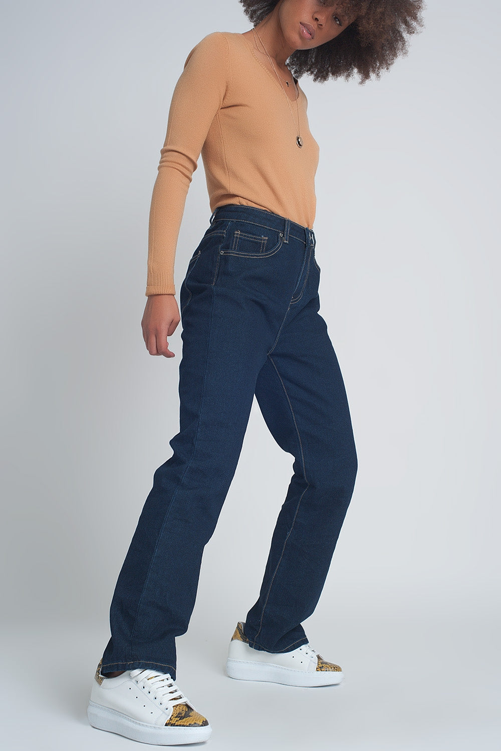 High rise straight cut jeans in dark blue - Denim
