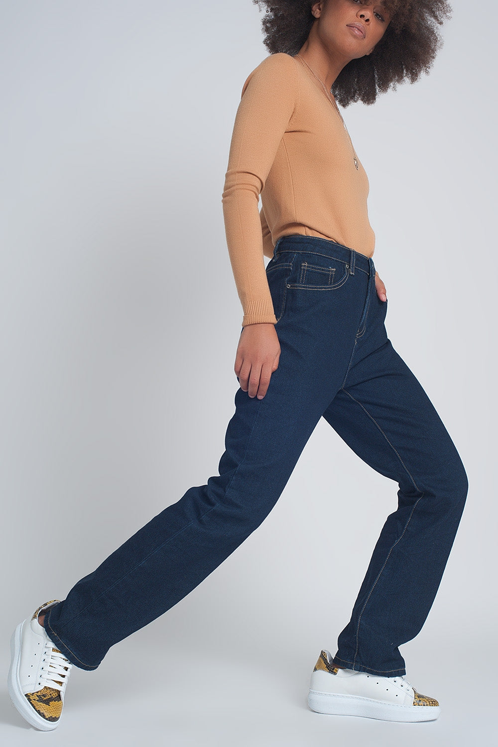 High rise straight cut jeans in dark blue - Denim