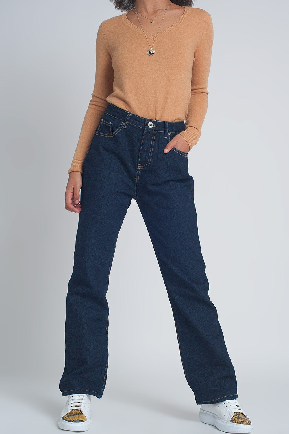 High rise straight cut jeans in dark blue - Denim