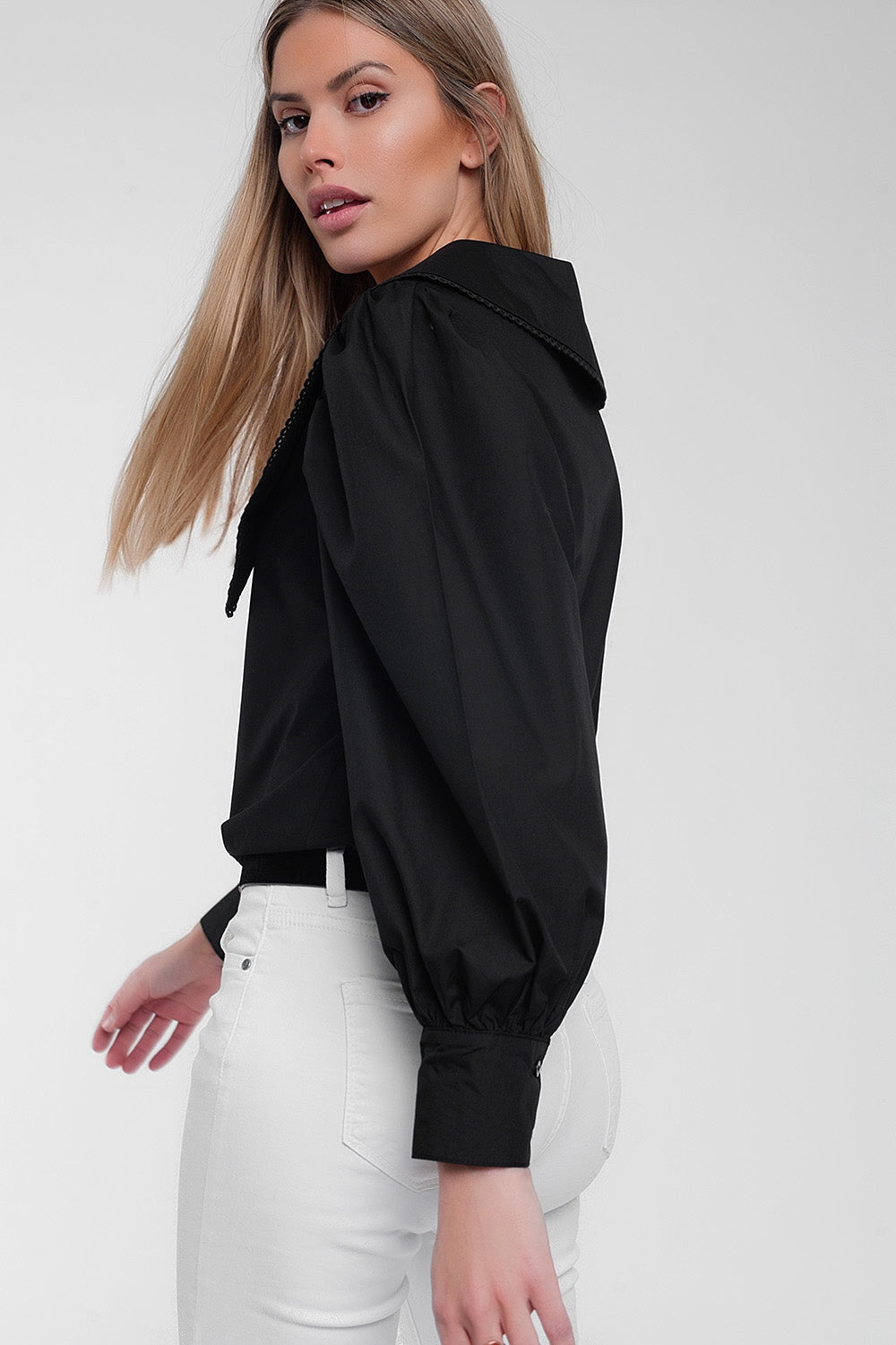 Oversized collared shirt in black - Shirts