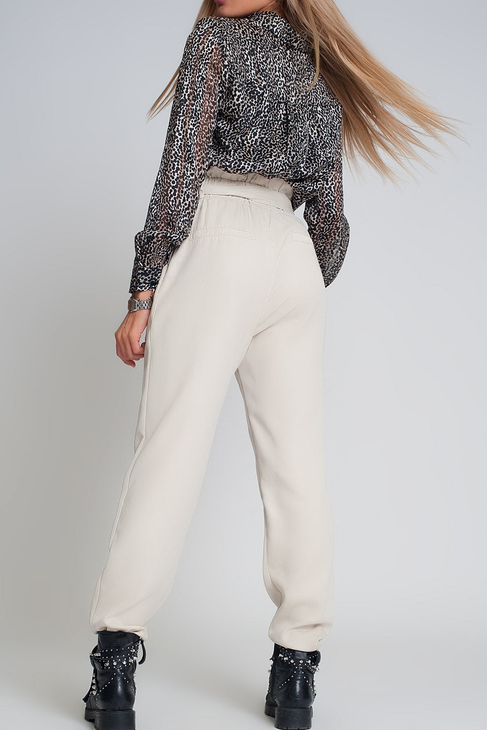 Lightweight Pants with tie waist in beige - trousers