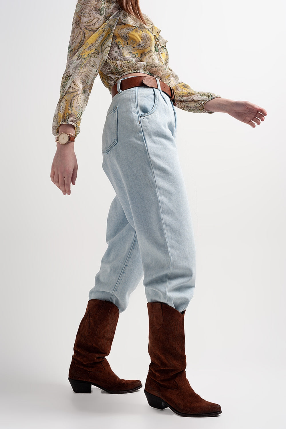 High rise slouchy mom jeans in lightwash - Denim