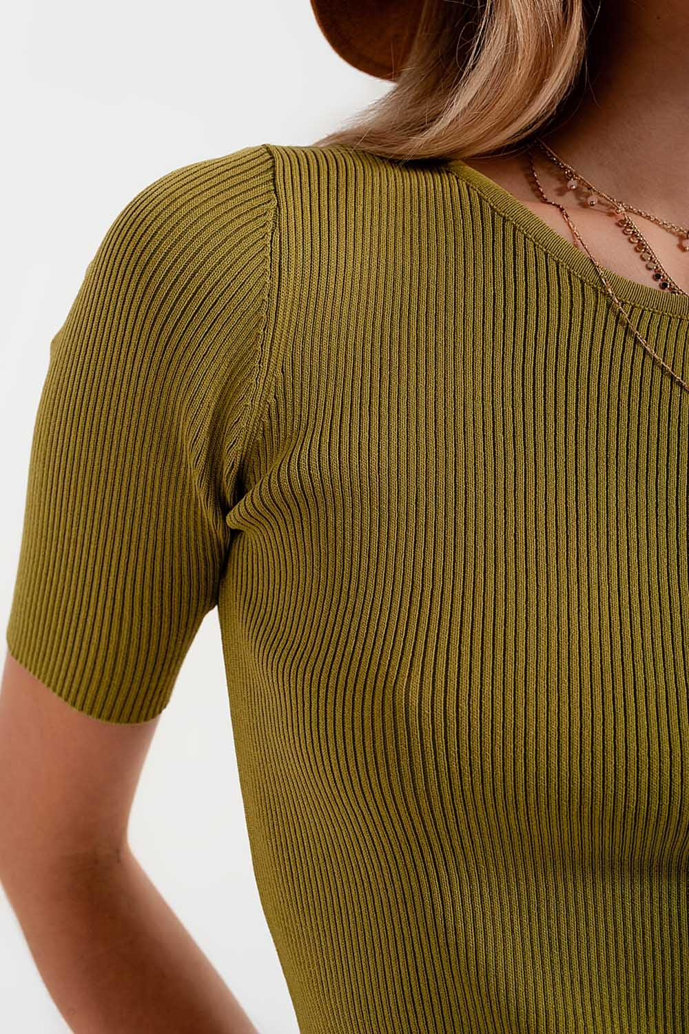 Rib knitted sweater with tie back in green