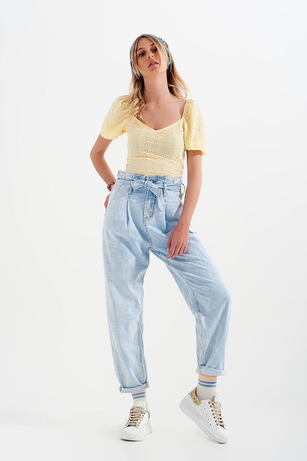 Tapered leg jeans with paper bag waist in light vintage wash - Denim
