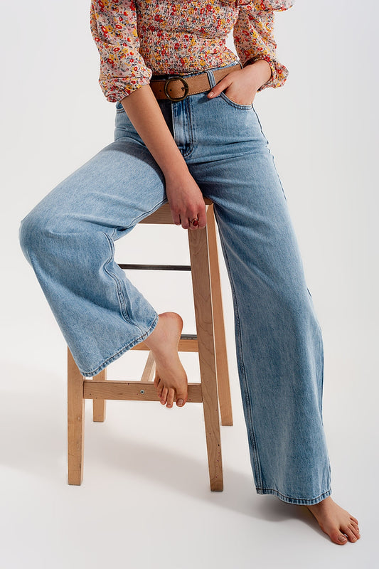 Wide leg jeans with high waist in light blue - Denim