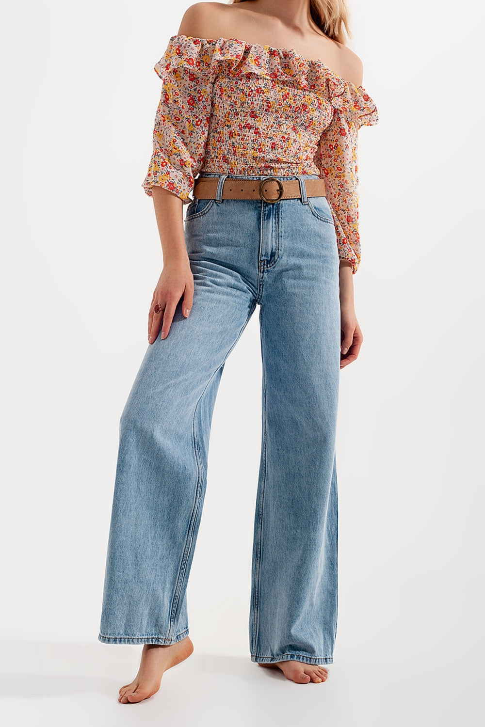 Wide leg jeans with high waist in light blue - Denim