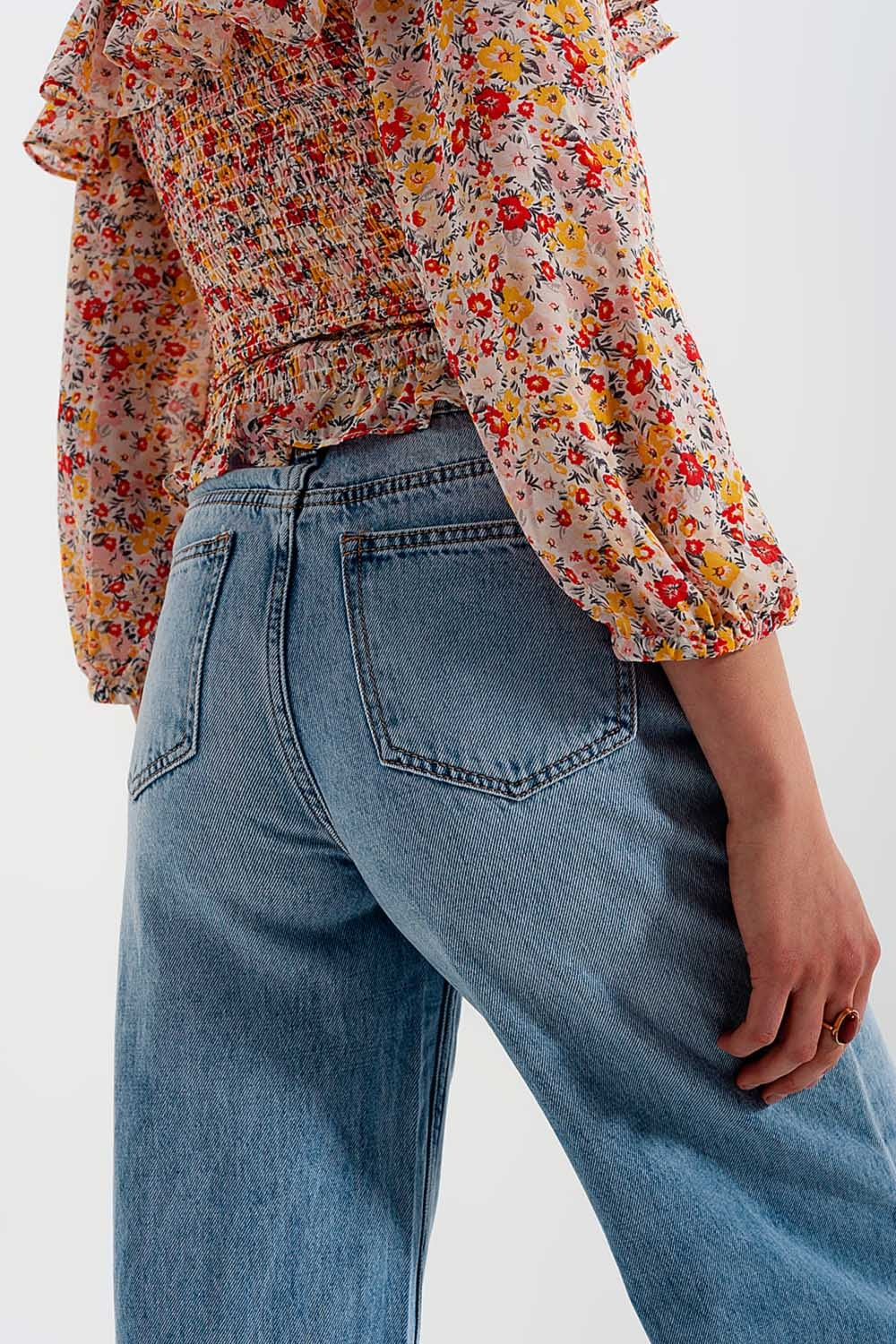 Wide leg jeans with high waist in light blue - Denim
