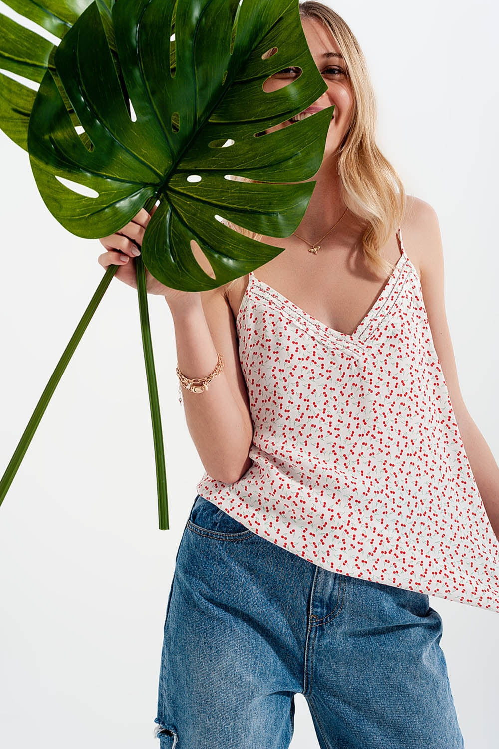 Cherry top in cream