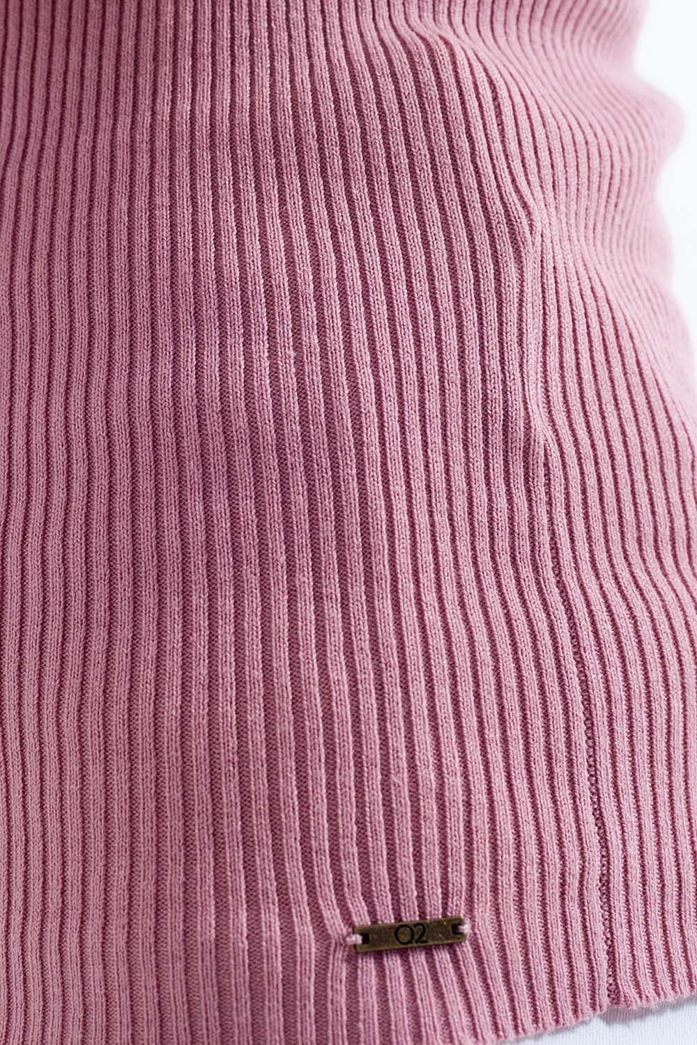 Knitted fit rib crew neck sweater in pink