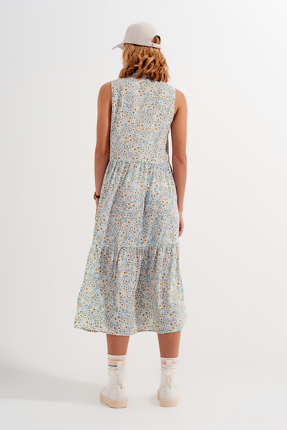 Sleeveless shirt dress in blue floral print - dress