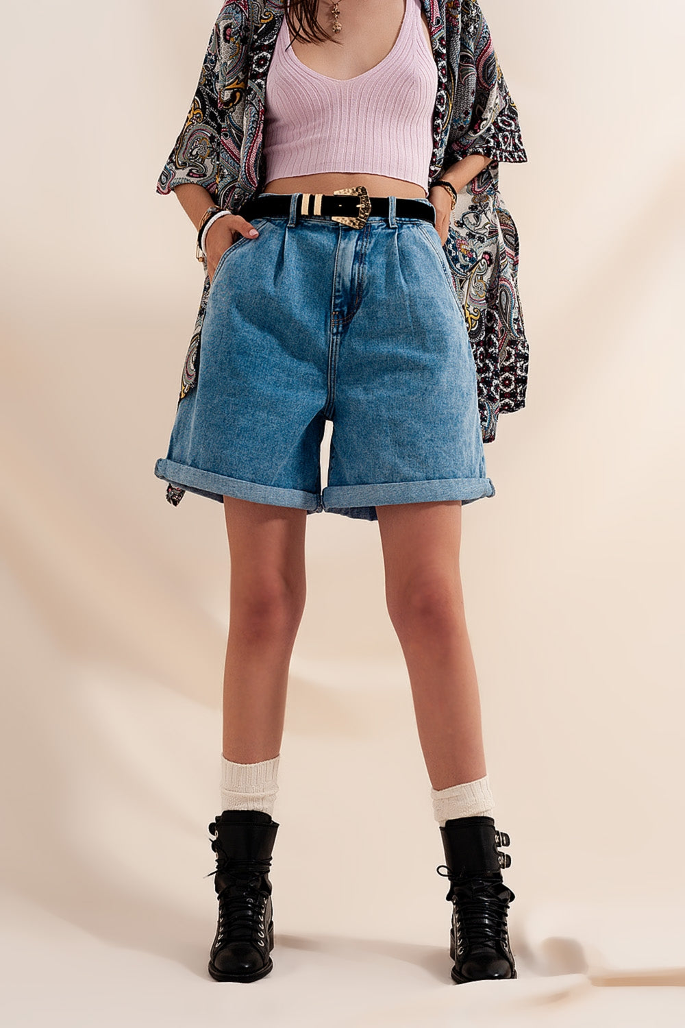 High waisted pleated denim shorts in mid wash - Denim