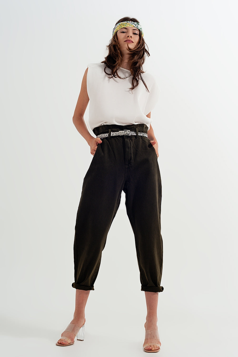 Dad jeans with paper bag waist in khaki - Coloured Jeans