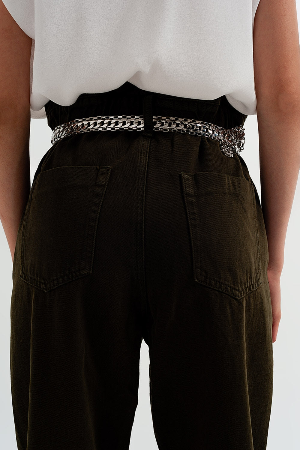 Dad jeans with paper bag waist in khaki - Coloured Jeans