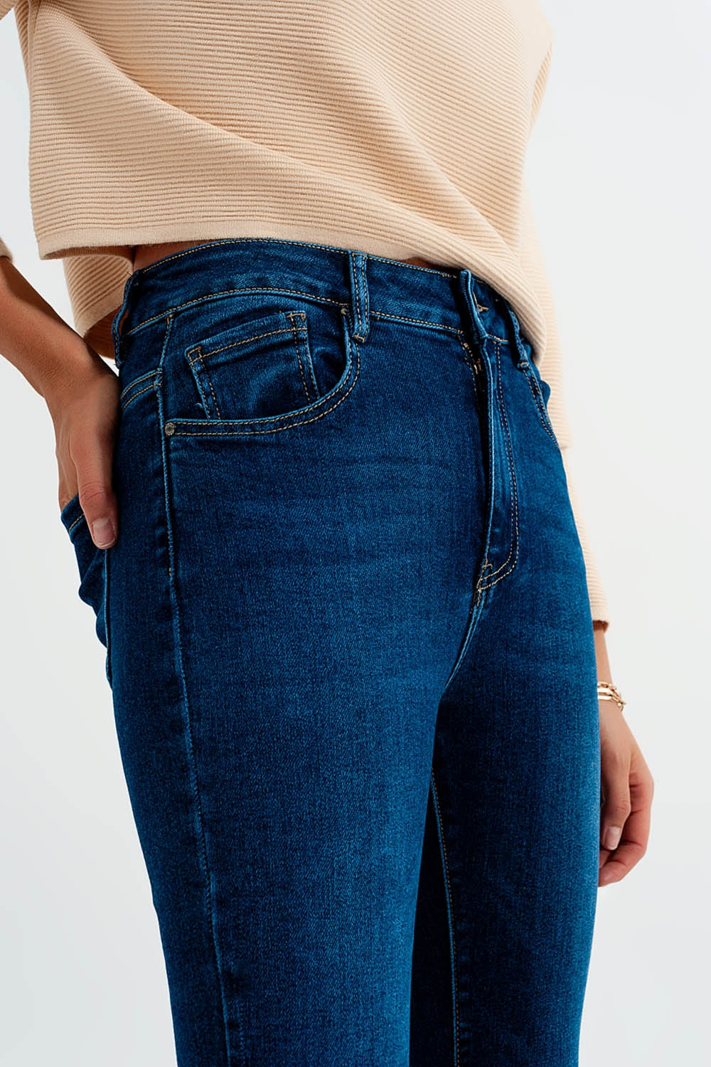 Stretch flare jeans in midwash - Denim