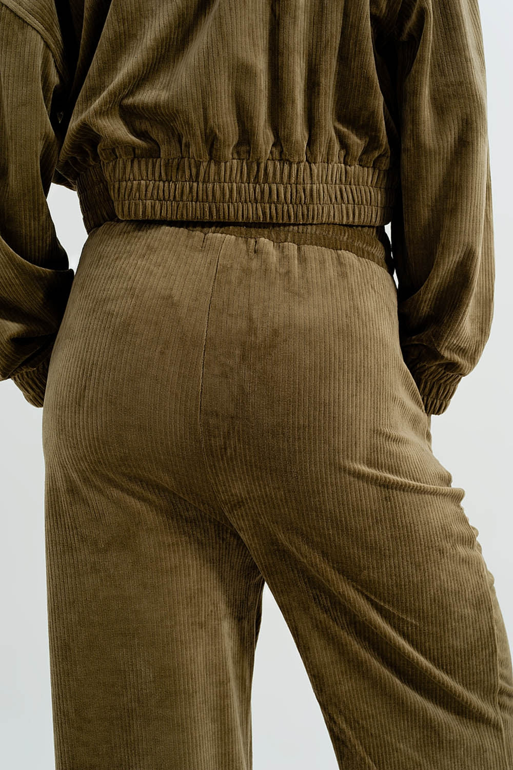 Jogger with drawstring waist in green - trousers