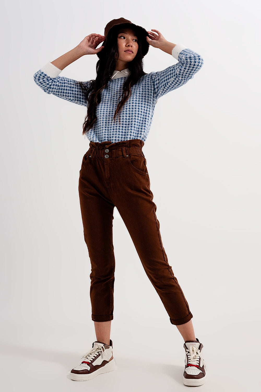 Elasticated paper bag waist mom jean in brown - Coloured Jeans