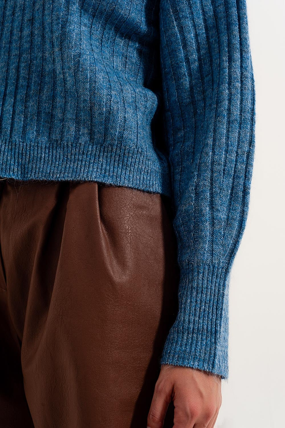 Boxy chunky stitch sweater in blue