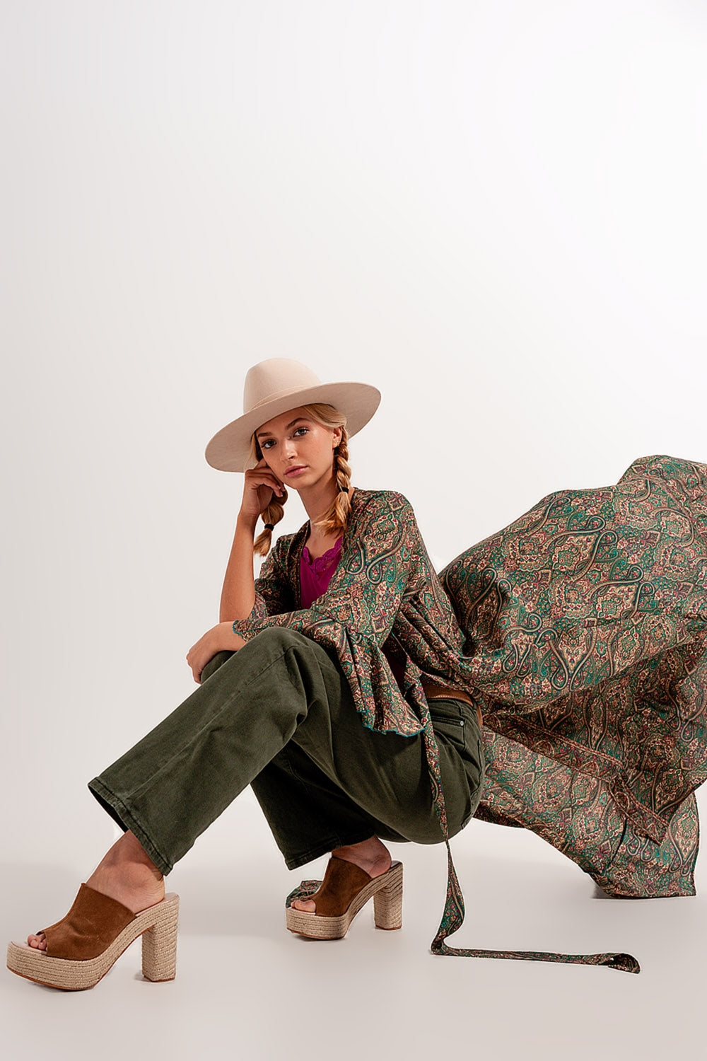 high rise slouchy mom jeans in green - Coloured Jeans