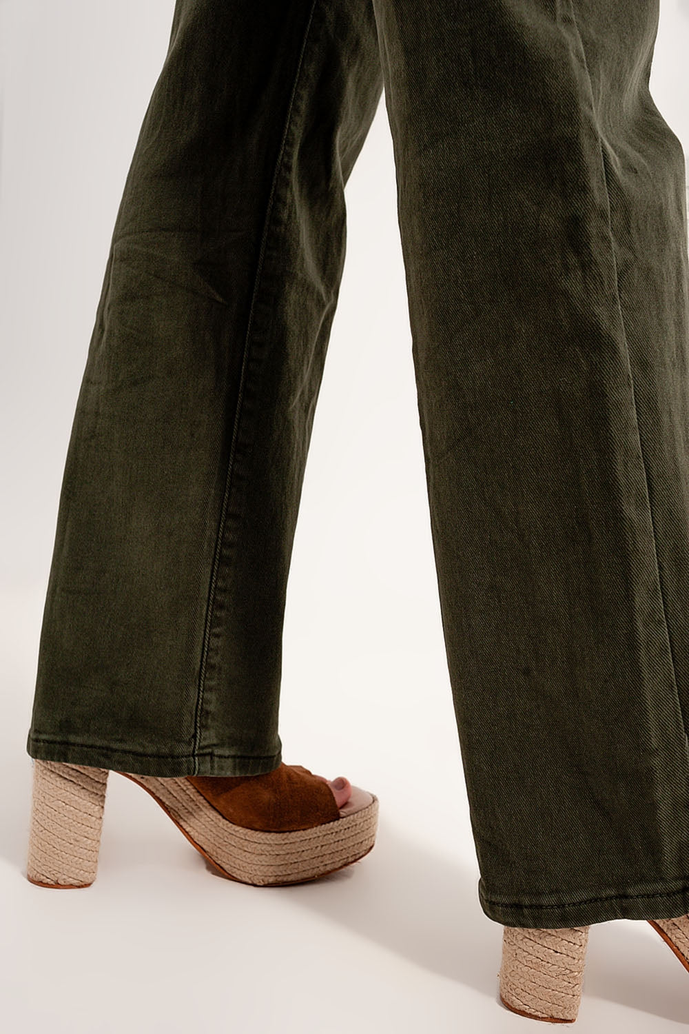 high rise slouchy mom jeans in green - Coloured Jeans