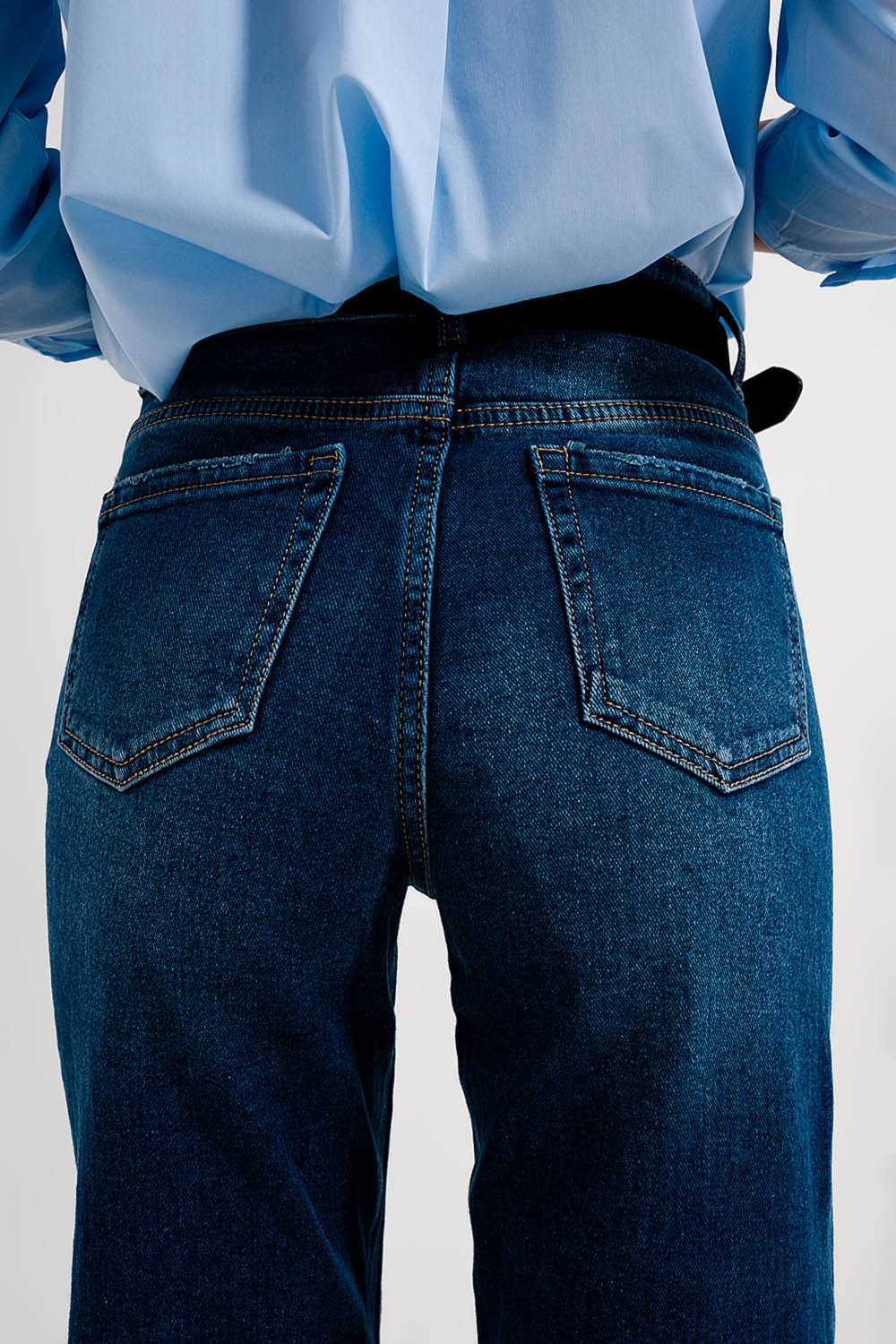 90s straight leg jean in mid wash blue - Denim