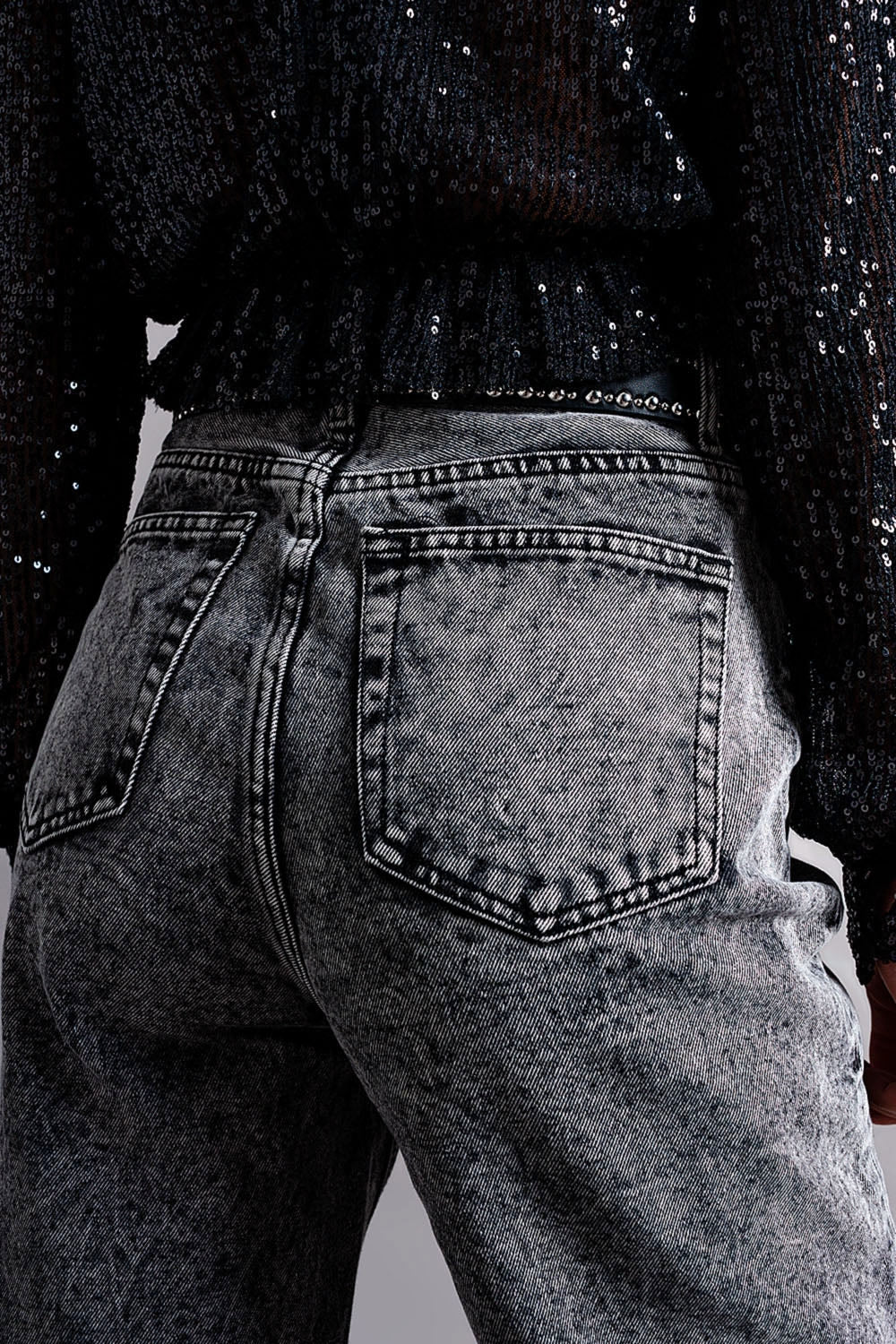 Mom jeans with high waist in black - Denim
