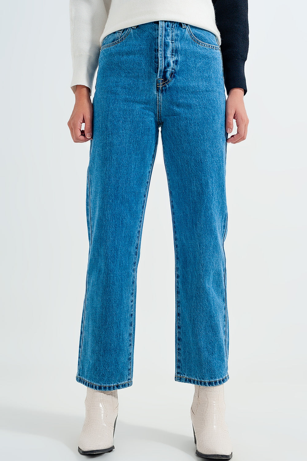 High waisted mom jeans in vintage blue - Denim