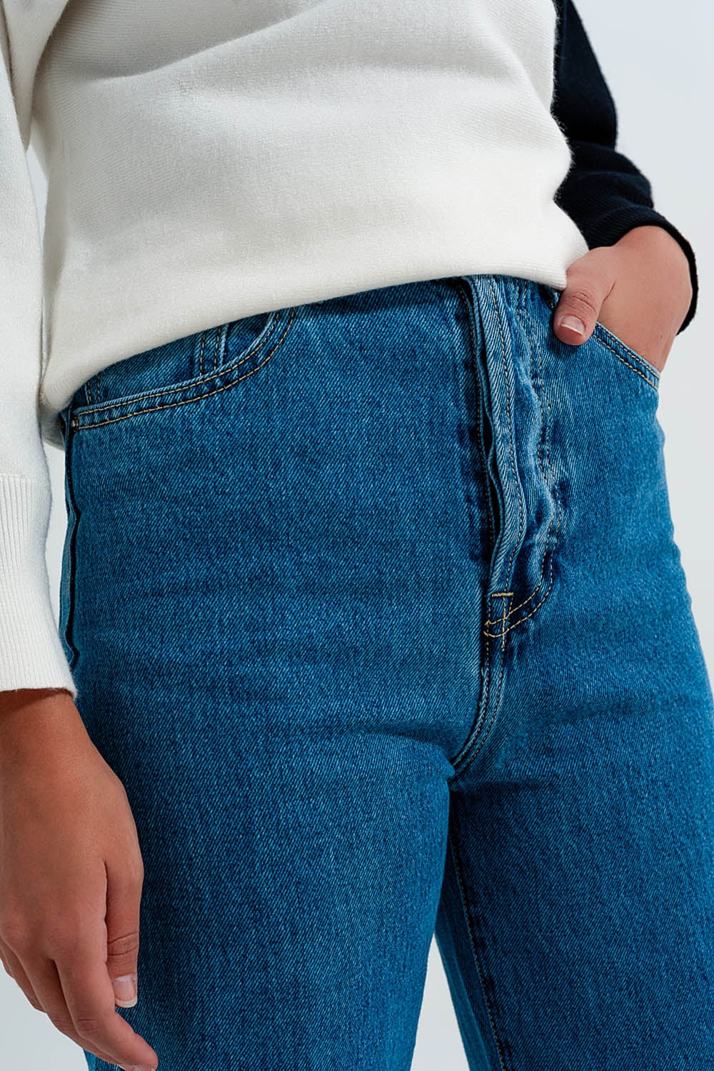 High waisted mom jeans in vintage blue - Denim
