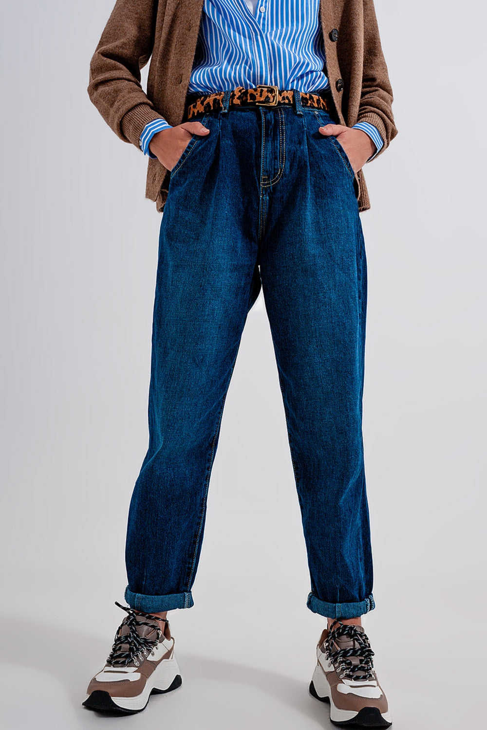 Medium blue pleat front pegged Jeans - Denim