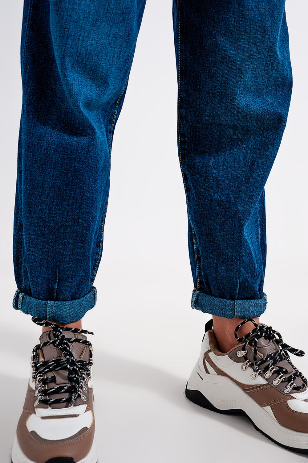 Medium blue pleat front pegged Jeans - Denim