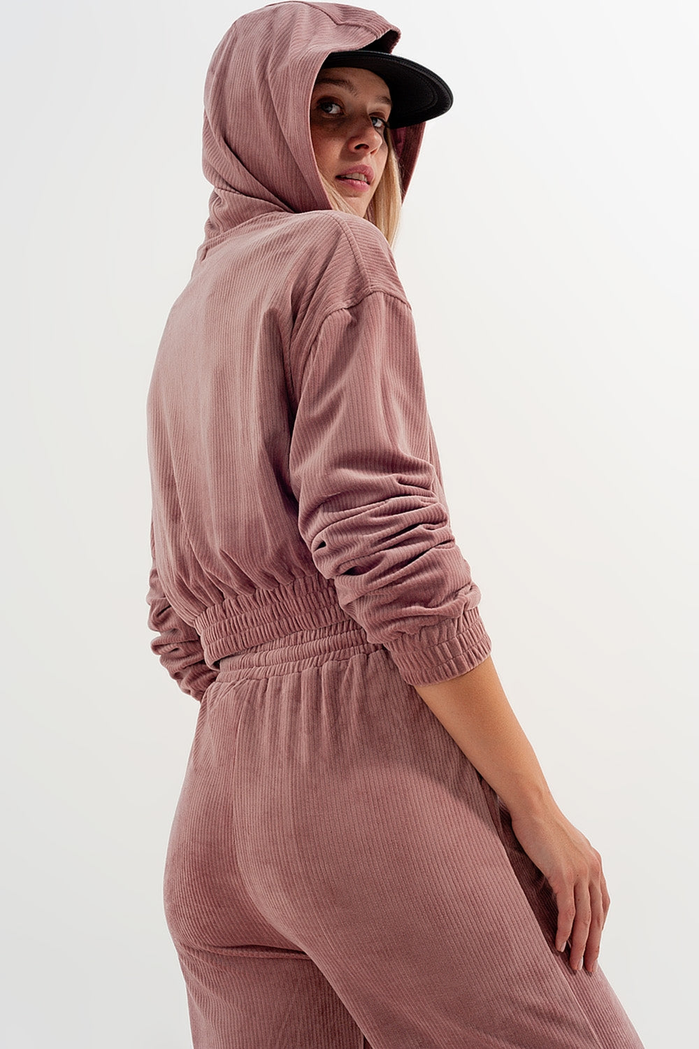 Jogger with drawstring waist in pink - trousers