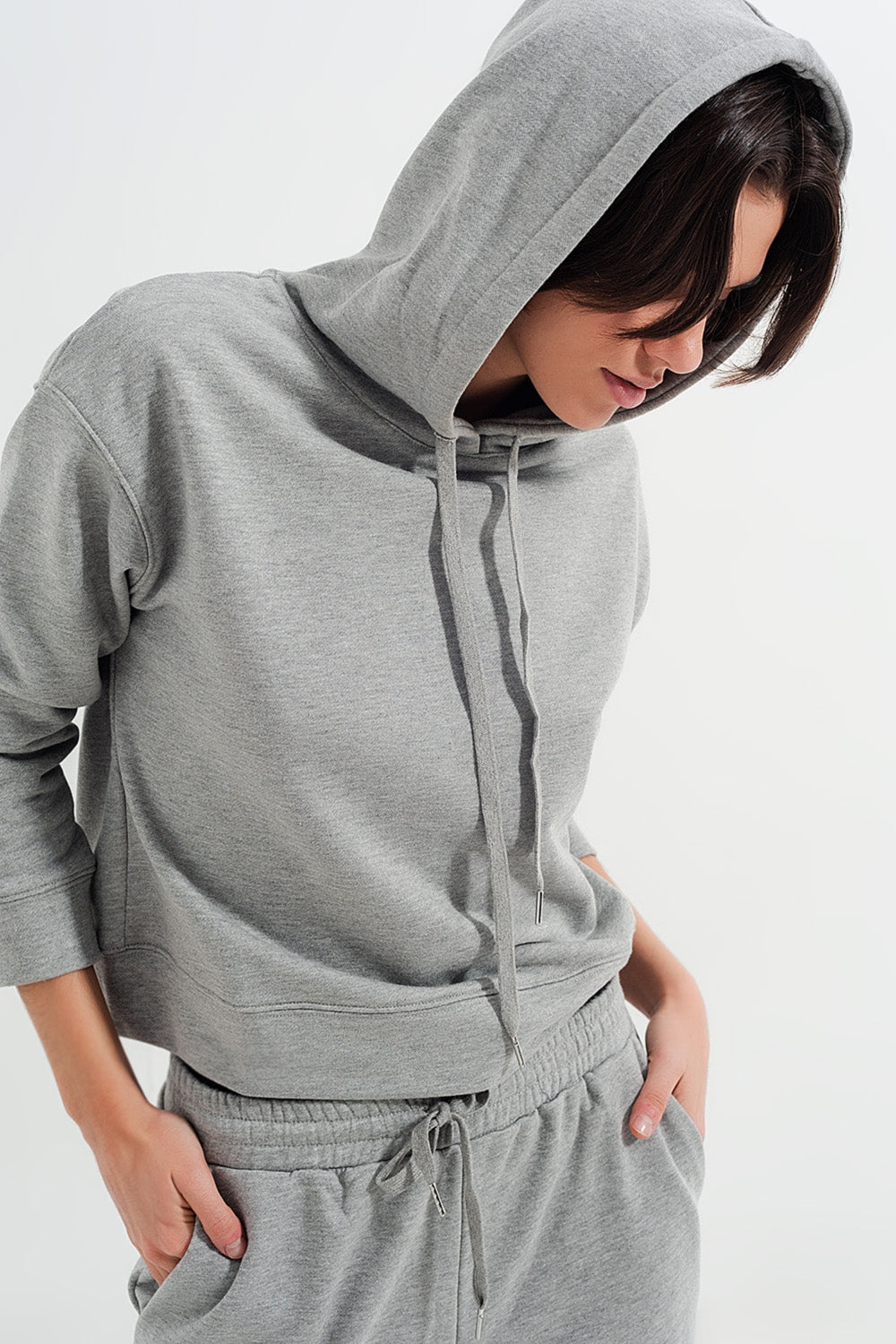 Basic hoodie in grey