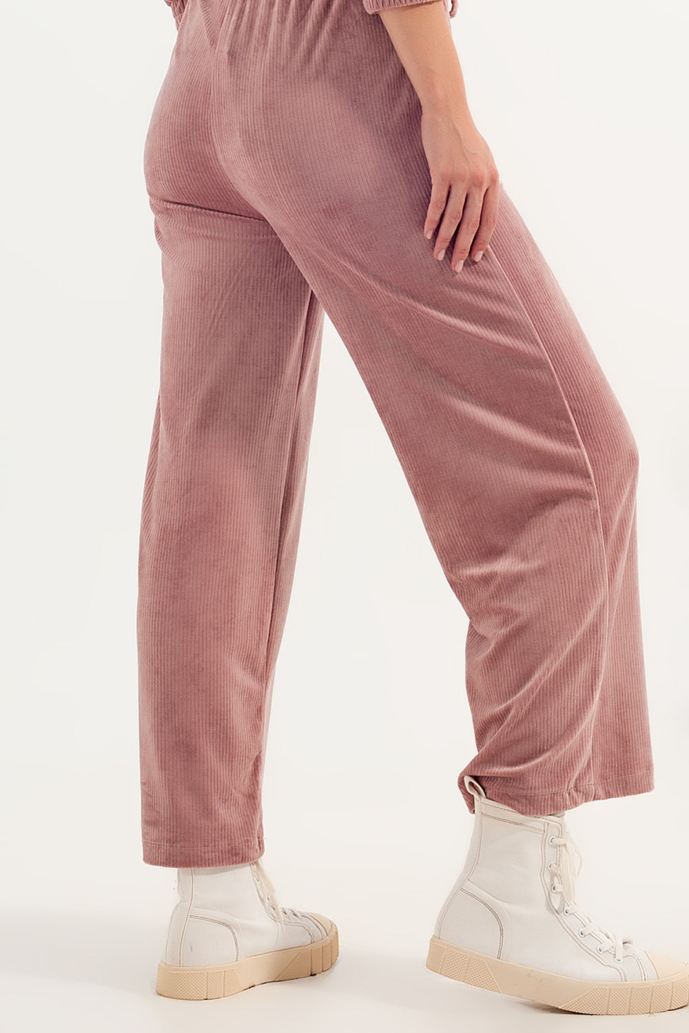 Jogger with drawstring waist in pink - trousers