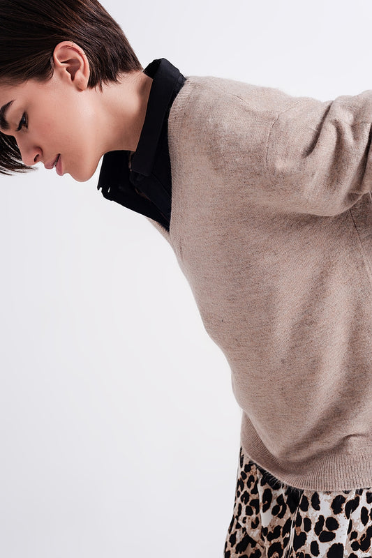 V neck jumper in brown - jumper