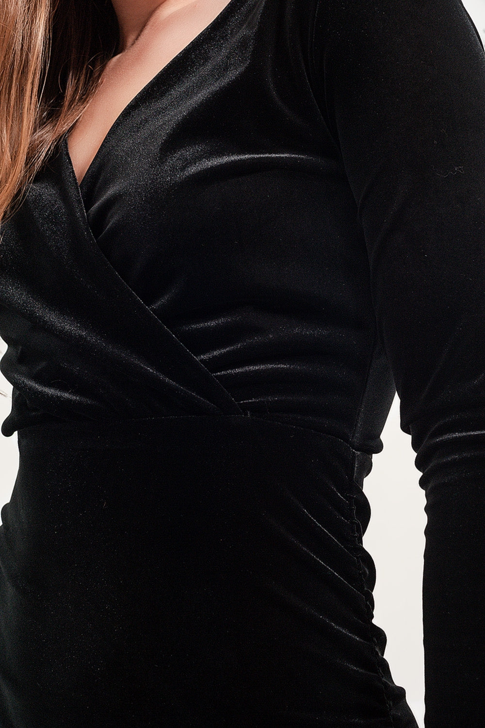 Long sleeve velvet midi dress in black - dress